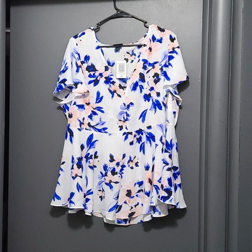 NWT Torrid Floral Peplum Size 2